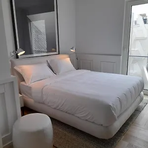 https://lisbon-duplex-wifi-ac.hotels-lisbon-portugal.com